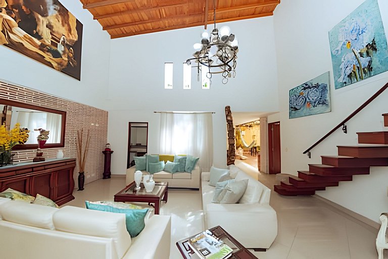 Penthouse De Lujo En Medellin | Vistas + Patio