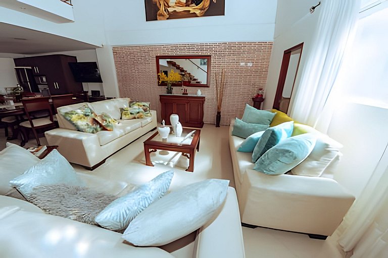 Penthouse De Lujo En Medellin | Vistas + Patio