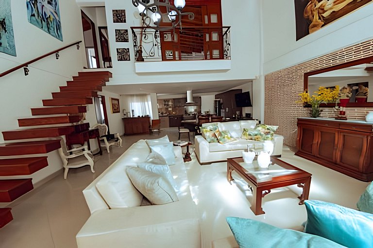 Penthouse De Lujo En Medellin | Vistas + Patio
