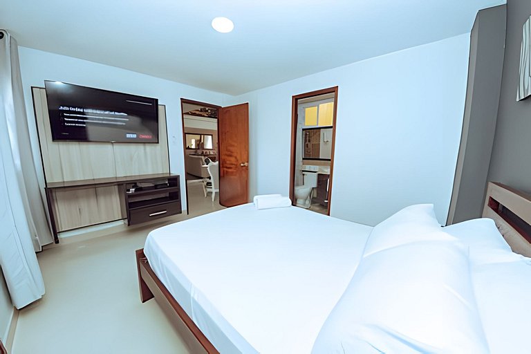 Penthouse De Lujo En Medellin | Vistas + Patio