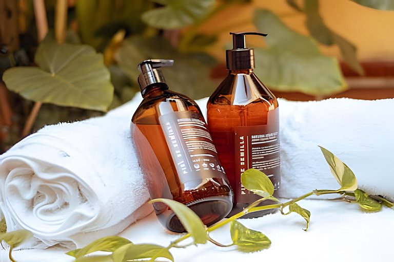 PH amplio cerca del parque Laureles, con terraza