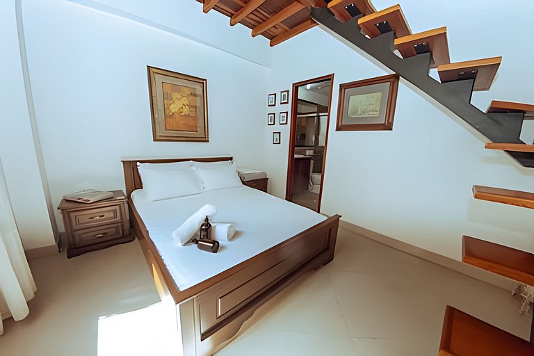 PH amplio cerca del parque Laureles, con terraza