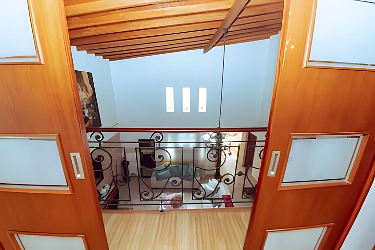Penthouse De Lujo En Medellin | Vistas + Patio