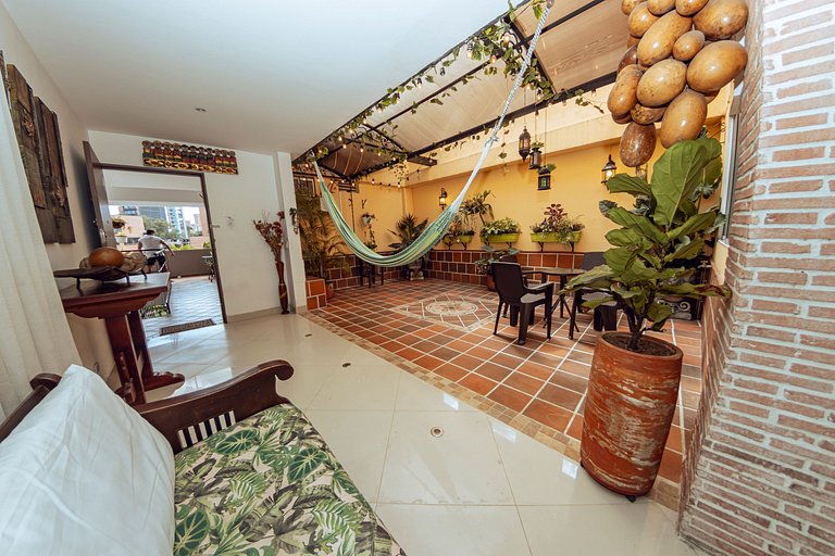 Penthouse De Lujo En Medellin | Vistas + Patio