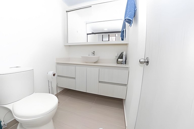 Apto Ideal Medellín | 7 Personas | Wifi | Parking