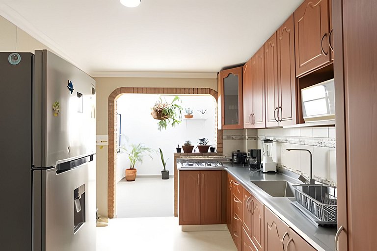 Apto Ideal Medellín | 7 Personas | Wifi | Parking
