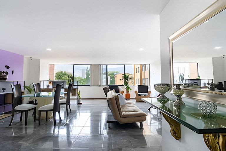 Excelente Apto en Medellin | 11 Huespedes | Wifi