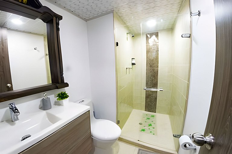 Excelente Apto en Medellin | 11 Huespedes | Wifi