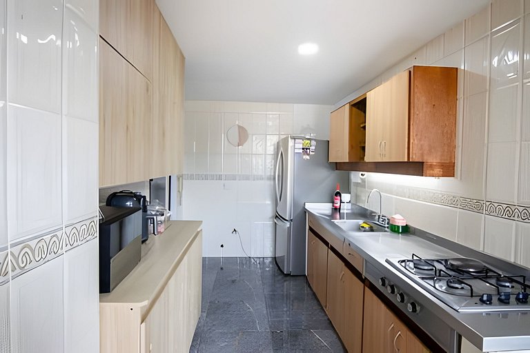 Excelente Apto en Medellin | 11 Huespedes | Wifi