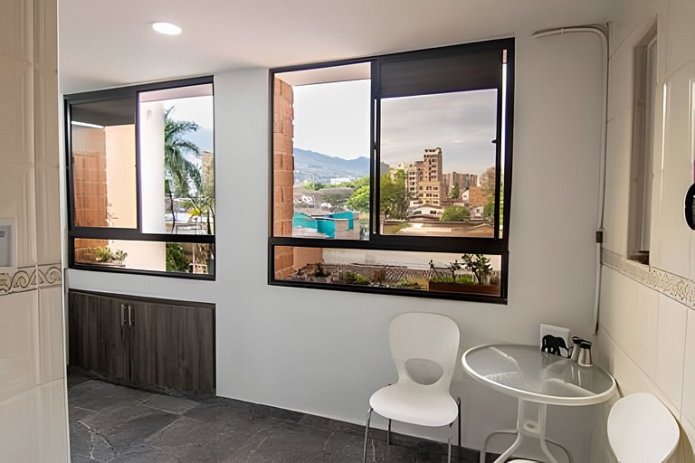 Excelente Apto en Medellin | 11 Huespedes | Wifi