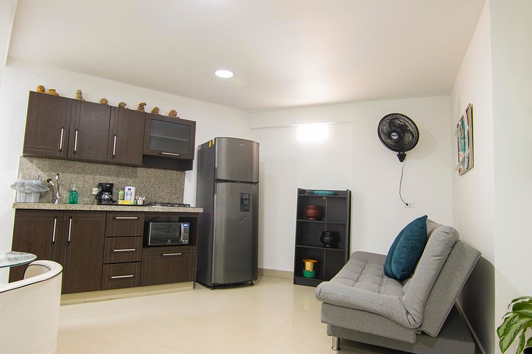 Alojamiento para 3 personas en Laureles con wifi y excelente