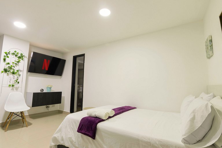 Alojamiento para 3 personas en Laureles con wifi y excelente