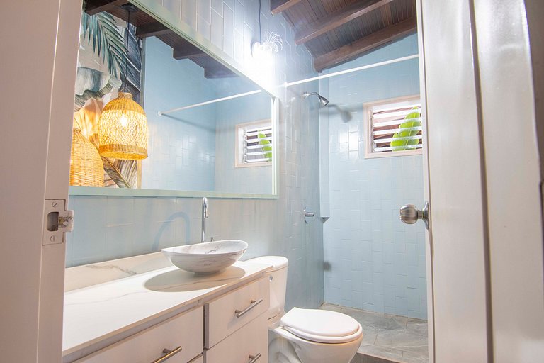 Casa Boho con jacuzzi ideal para grupos grandes, cerca de Un