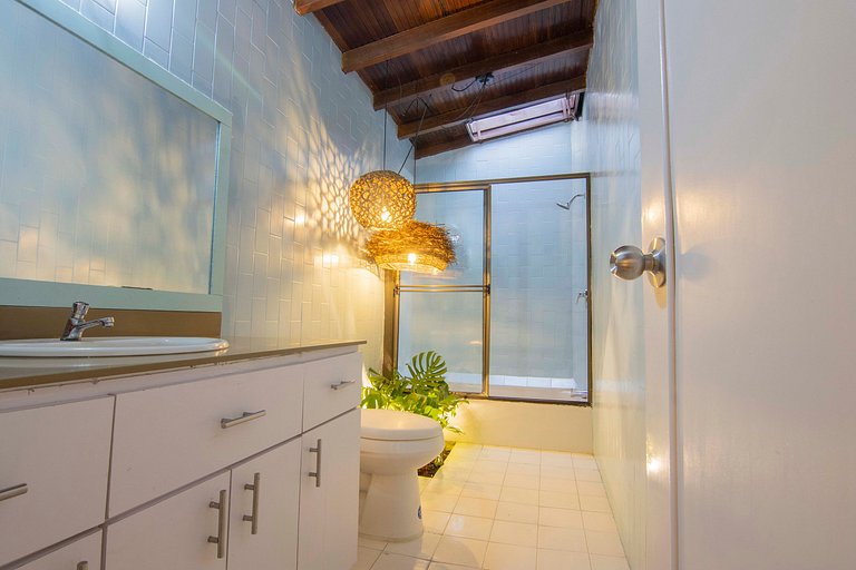 Casa Boho con jacuzzi, perfecta para grupos grandes y ubicad
