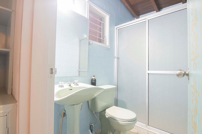 Casa Entera Boho con Jacuzzi Privado, AC, Laureles