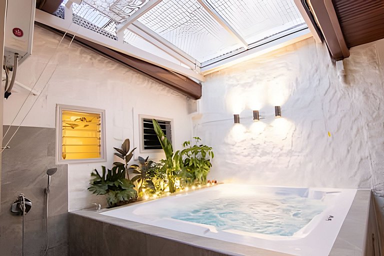 Casa Boho con jacuzzi, ideal para grupos numerosos y situada