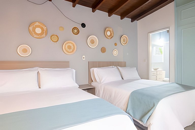 Casa Boho con jacuzzi, perfecta para grupos grandes y ubicad