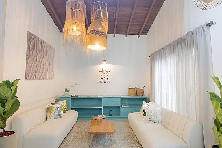 Casa Vera Familia | Jacuzzi | A/C Parking en Laureles