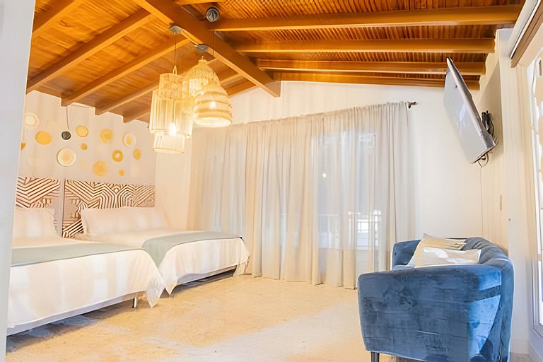 Casa Boho con jacuzzi, ideal para grupos numerosos y situada