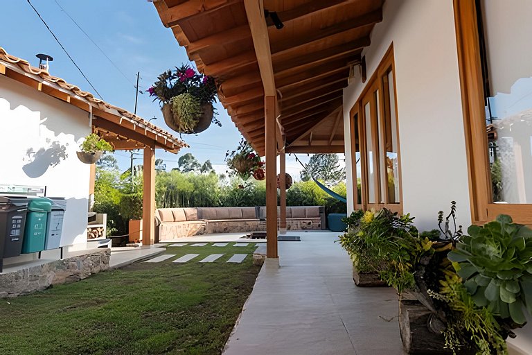 Villa rural con granja, fogata y jacuzzi en SantaE