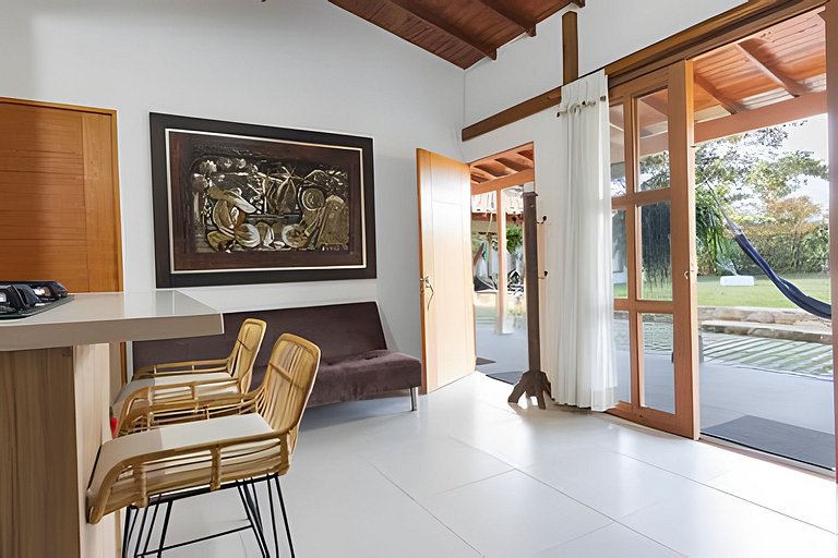 Villa rural con granja, fogata y jacuzzi en SantaE
