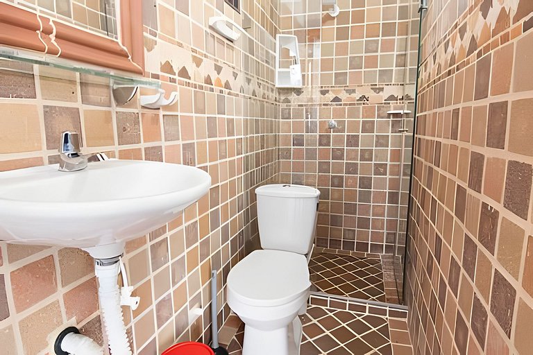 Villa rural con granja, fogata y jacuzzi en SantaE