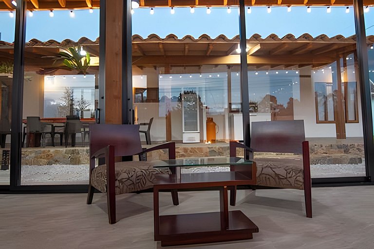 Villa rural con granja, fogata y jacuzzi en SantaE